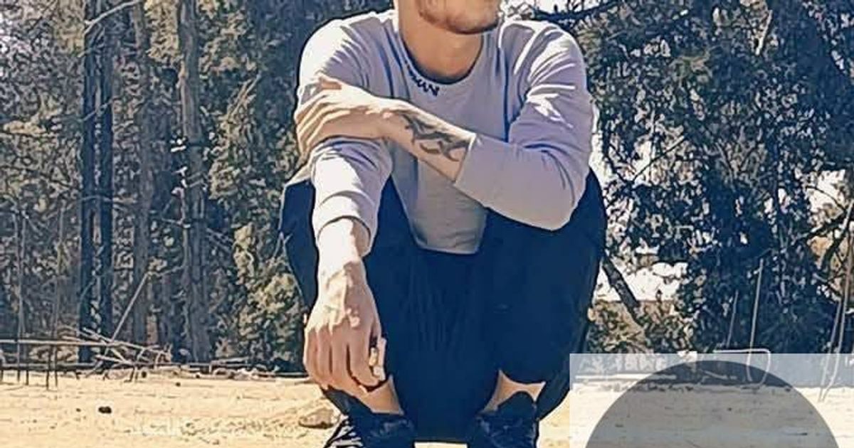 🇮🇶 حلب | عفرين : عناصر من الأمن العام الجهادي تعتقل الشابين آزاد إسماعيل سيدو و رشيد أحمد محمد من قرية قره كولة التابعة لناحية بلبل وذلك أثناء زياتهم مدينة عفرين بمناسبة عيد الأضحى.