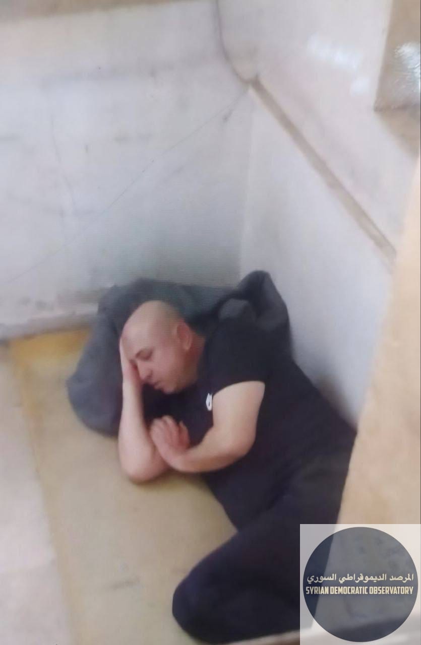 ليس دفاعاً عن وسيم الأسد ، ولكن هذا مصير كل شخص يتعاون مع النظام الإرهابي الذي لاعهد له، خالد الأحمد وفادي صقر ومن لف لفيفهم سينتظركم نفس المصير.