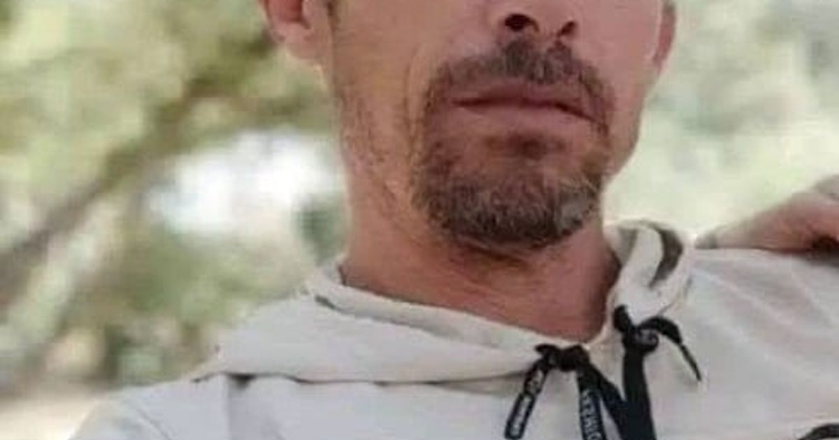 ميليشيا تختطف الشاب "سامر العلي" وشقيقه "سومر العلي" من منزلهم في مساكن مصفاة حمص فجر اليوم.
