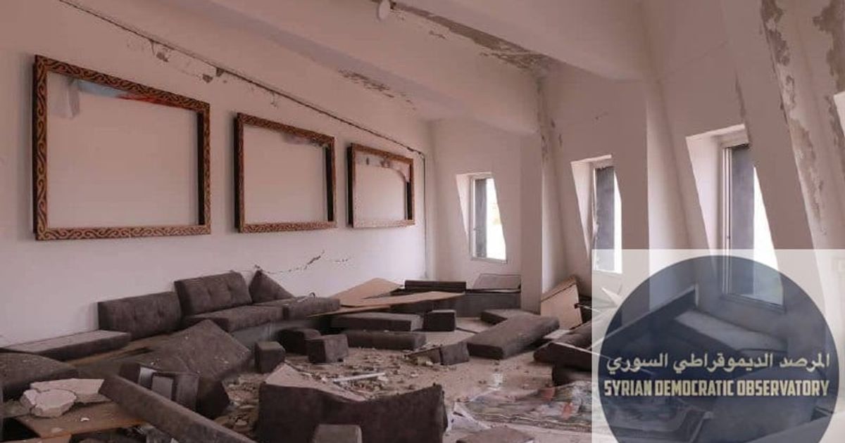 🇸🇾 بعد حرق قبر العميد عصام زهر الدين، قام مقاتلي تنظيم هيئة تحرير الشام الإرهابي بتفجير قبره والمتحف الخاص به بشكل كامل.