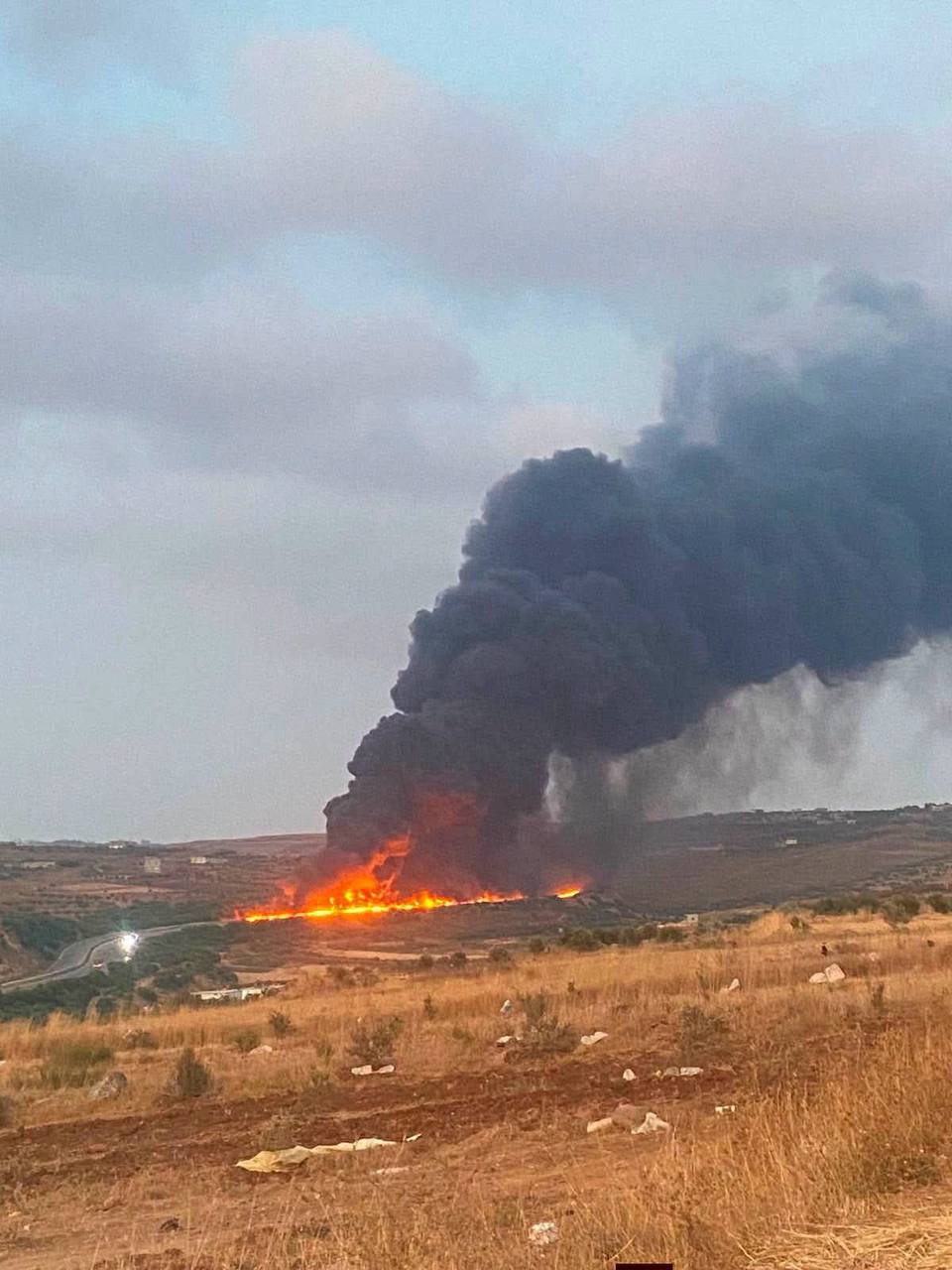 طرطوس-حمص : إحتراق عدة صهاريج نفط عراقية على طريق حمص-طرطوس، وذلك بعد ظهر اليوم الاثنين 6 تموز/يوليو 2026
