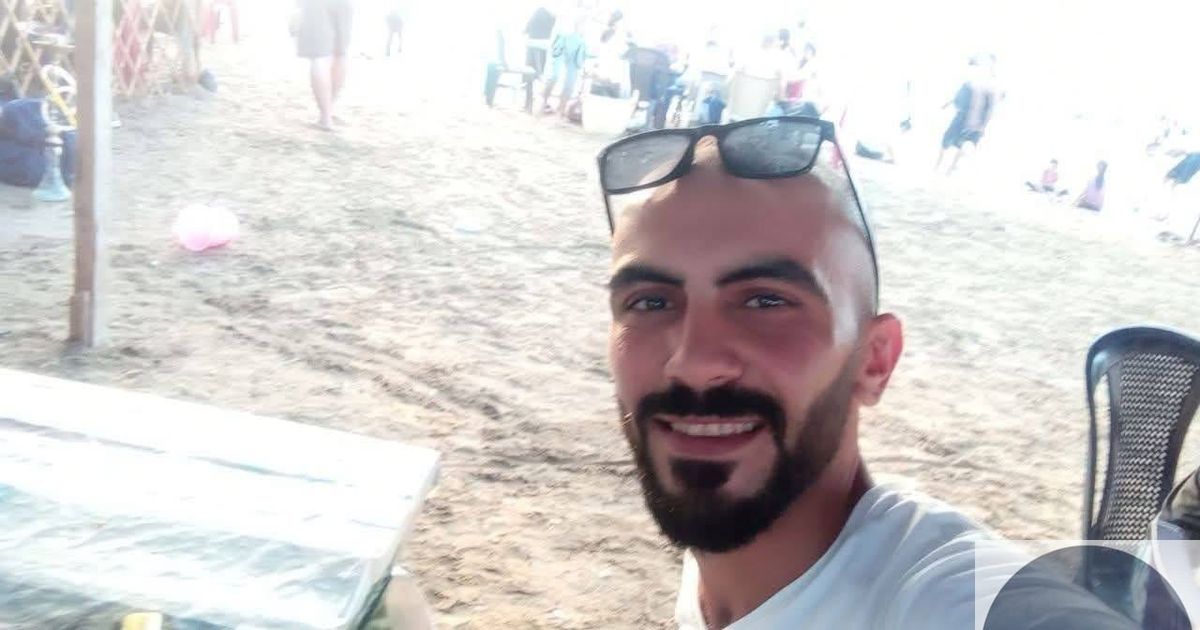 ريف جبلة | كنكارو: ارتفاع عدد الشهداء نتيجة الحملة الإرهابية على قرية كنكارو -مزرعة الشزريقة في ريف جبلة إلى 4 شهداء، وذلك بعد استشهاد كل من "محمد نبيل يوسف" و "عمران قريطم" في المشفى بعد نقلهم إثر إص