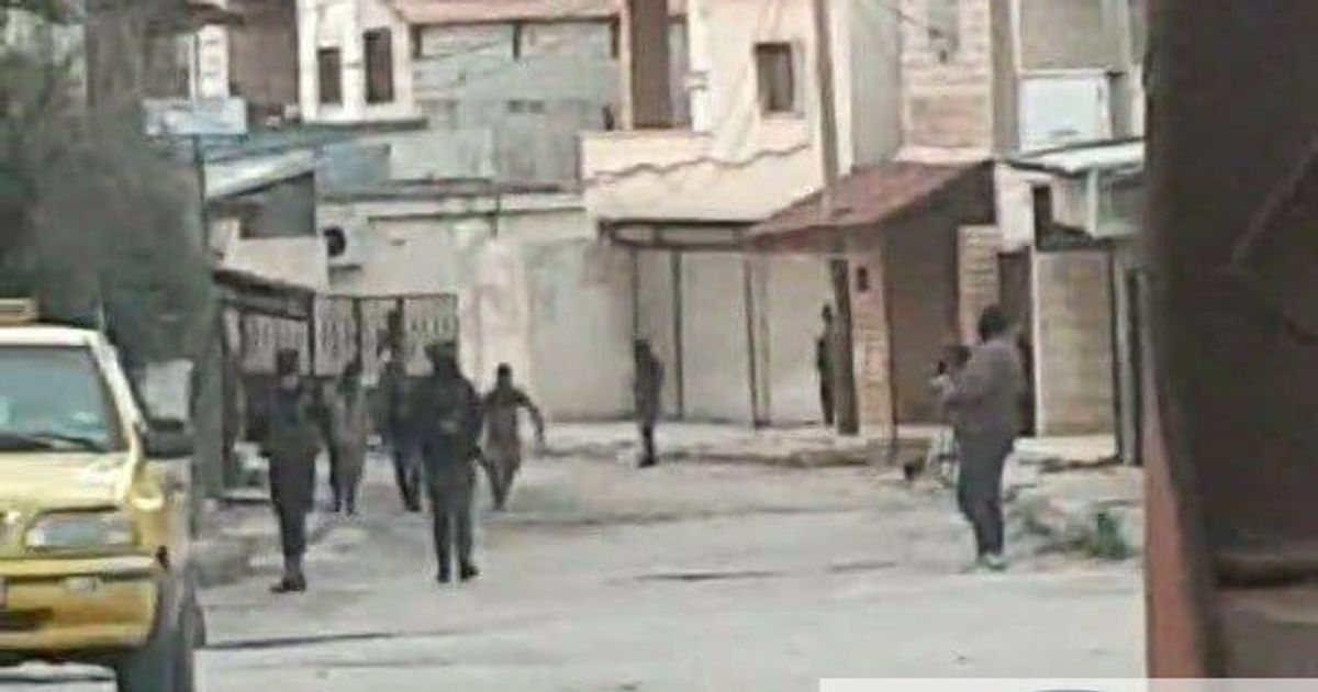 ميليشيا ( ) تقتل الشاب "حسن كوسا" في منطقة في محافظة وتلوم ذلك إلى الرصاص الطائش التي أطلق من عناصرها أثناء صياحهم "الله أكبر سيدنا محمد"!!