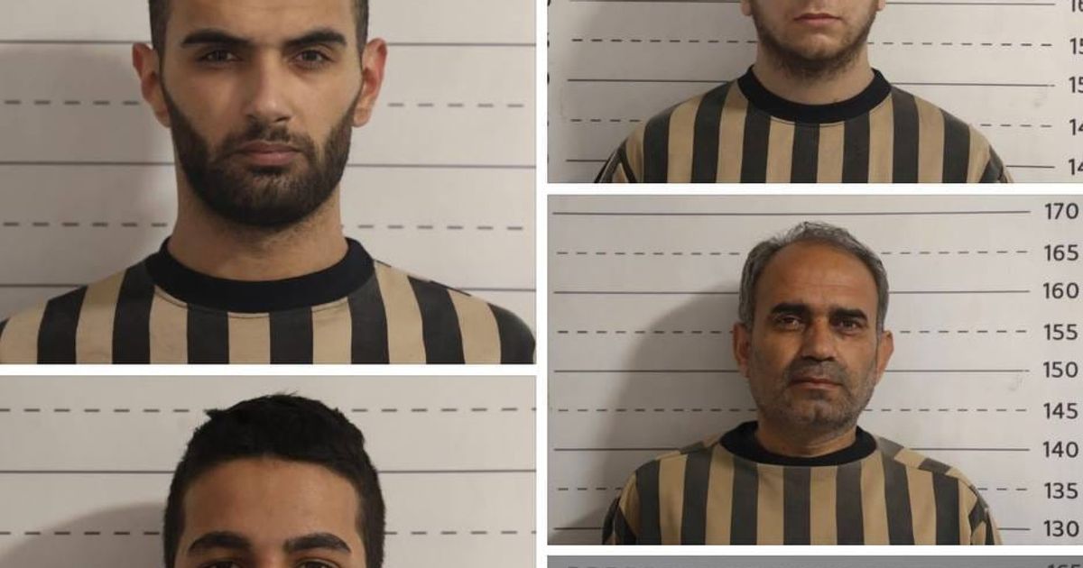 بعد بحث استمر منذ لحظة ظهور الخبر تبين لنا أن عدد من الأشخاص المعتقلين تم إلقاء القبض عليهم في أماكن مختلفة وحتى في محافظات مختلفة، أحدهم في طرطوس والآخر في ريف حماة.