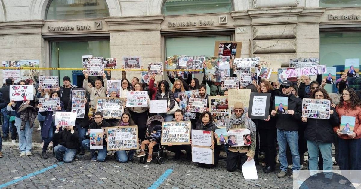🇮🇹نظمت مظاهرة اليوم في مدينة روما في إيطاليا، تنديداً بالمجازر التي ترتكب بحق الأقليات في سوريا