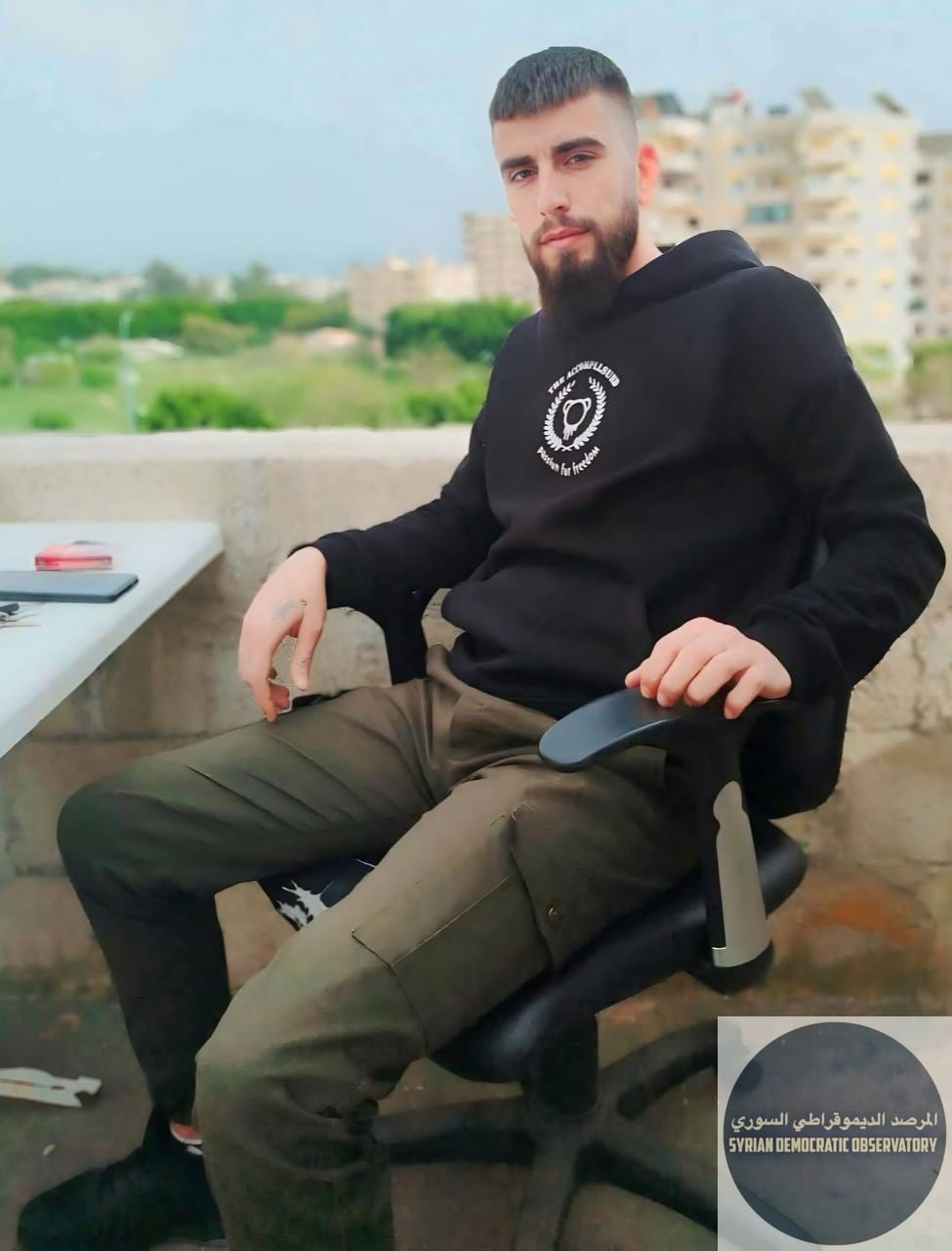 الشهيد الثالث في المجزرة التي نفذتها المجموعات الإرهابية من قوات نظام الجولاني في قرية بيت عليان هو الشاب علي شدود، 28 عاماً.