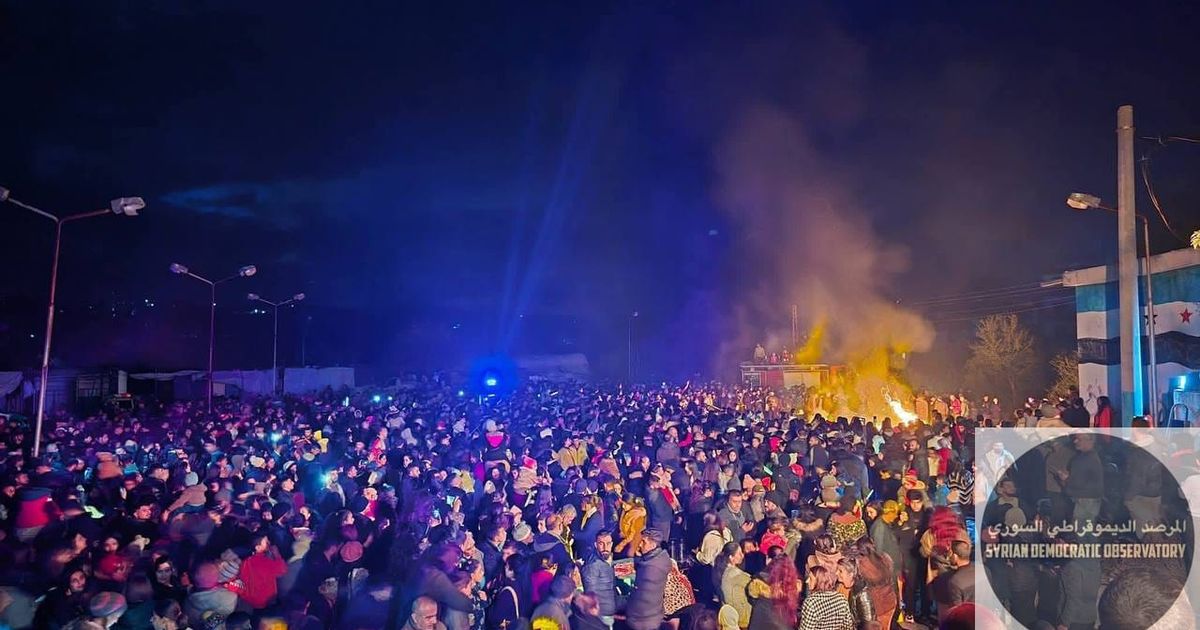 ريف طرطوس: أحيا العلويون، يوم أمس 16 كانون الأول/ديسمبر، ذكرى عيد القديسة بربارة في منطقة الشيخ بدر بريف طرطوس، في خطوة تهدف إلى التأكيد على تمسكهم بتقاليدهم وهويتهم الدينية، وفي تحد واضح للنظام السلف