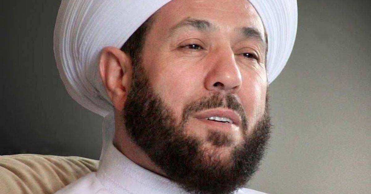 أنباء متداولة عن نقل المفتي السابق أحمد بدر الدين حسون إلى المستشفى بعد تعرضه لضرب مبرح أثناء الاعتقال
