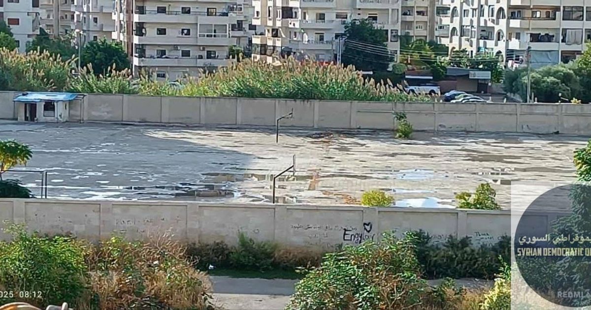 اللاذقية : مظاهرة تجوب شوارع اللاذقية احتجاجاً على اختطاف الطفل محمد قيس حيدر.