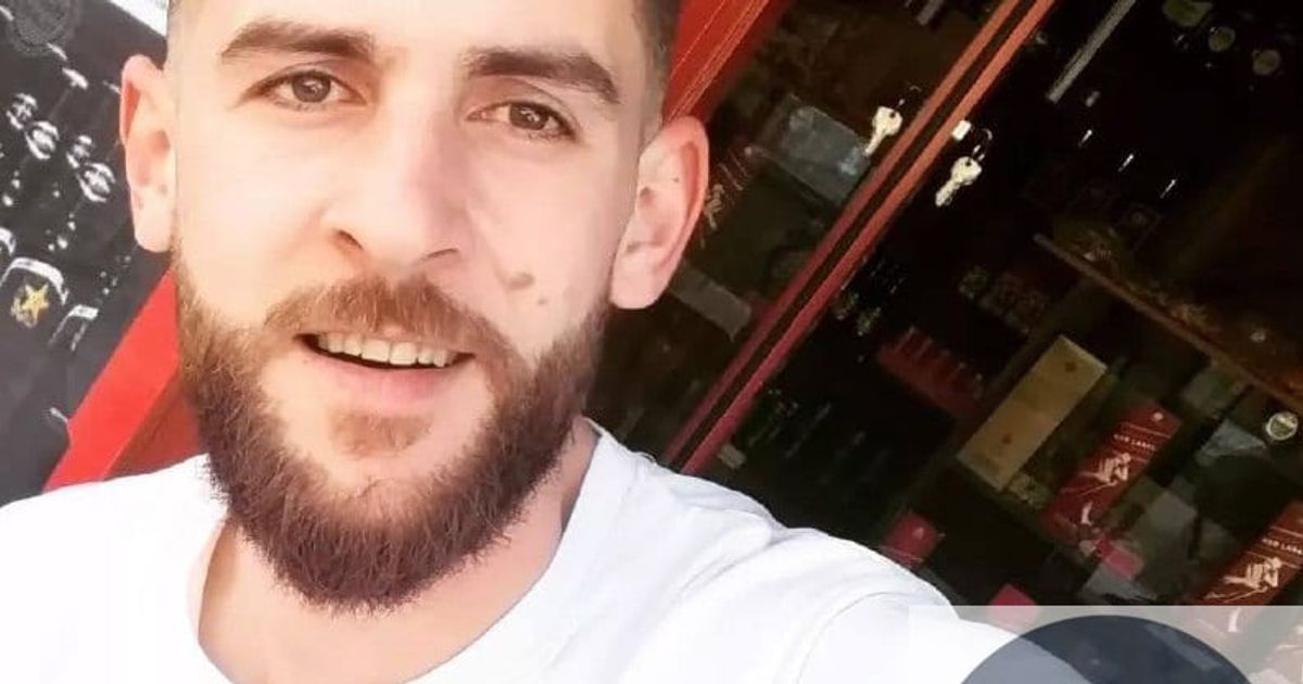 مقتل شاب جديد تحت التعذيب في سجون ميليشيا ( ) والشاب يدعى "باسل علي قيلوح" من قرية في ريف عثر عليه وعلى جثته آثار تعذيب،