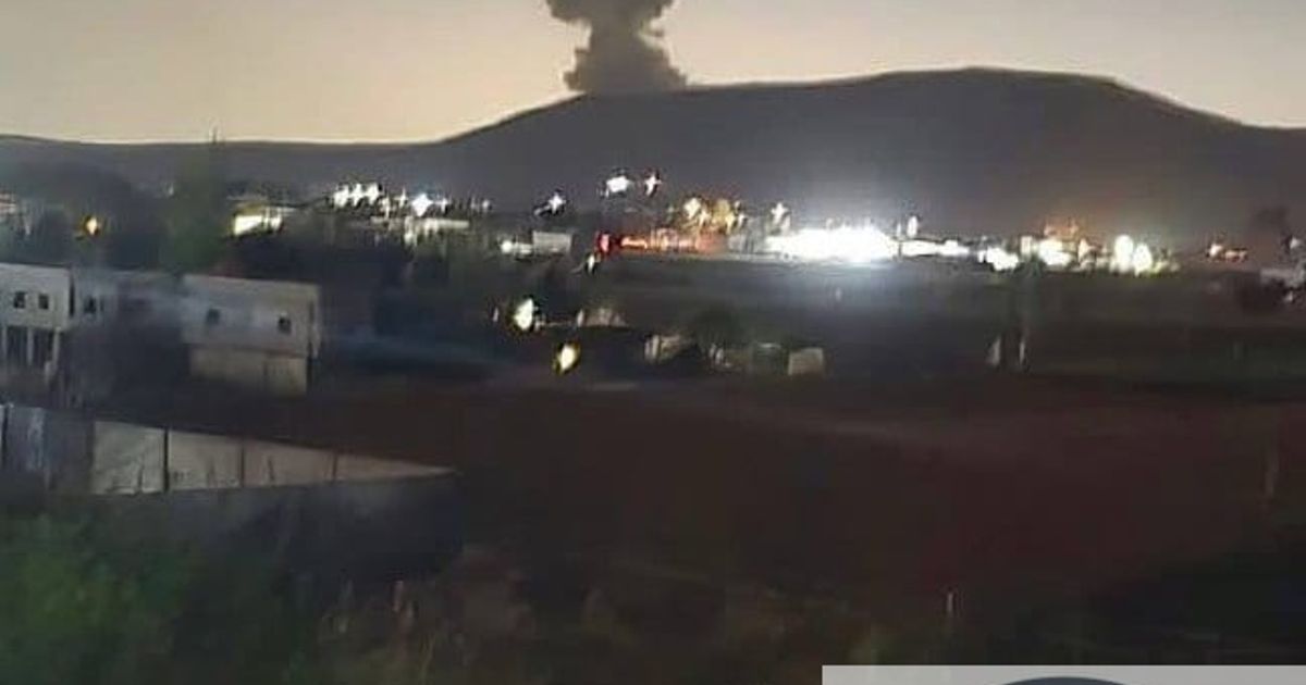 🇸🇾🇮🇱 عدة غارات اسرائيلية على مقرات تنظيم هيئة تحرير الشام الإرهابي في الفرقة الأولى بمنطقة الكسوة في ريف دمشق.