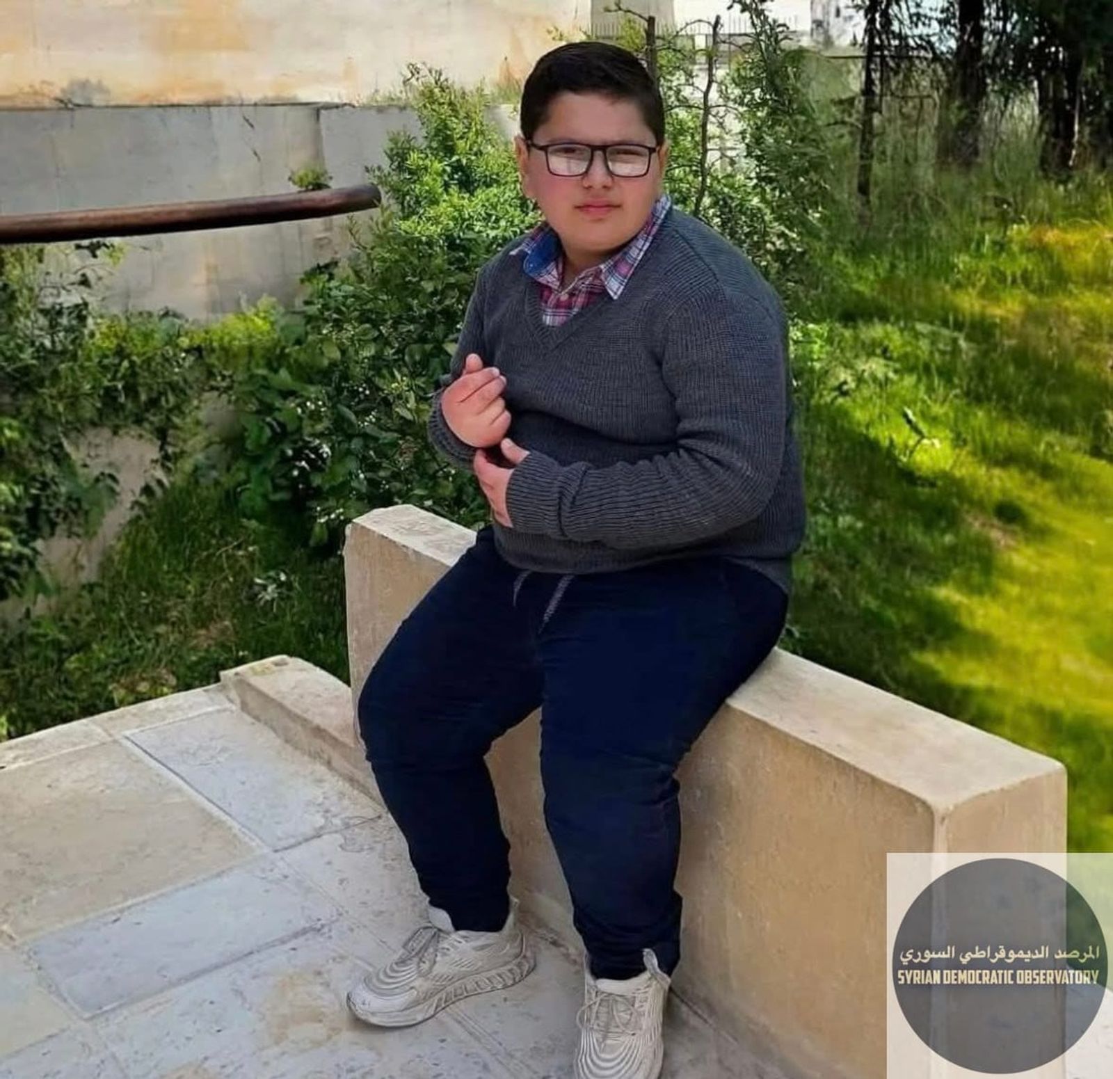 أكثر ما لفتني في قضية الطفل محمد حيدر أنه حرفياً دهس على أكبر رأس لدى موالي الجولاني، وكشف حقيقتهم، وعراهم جميعاً، وجعلهم يقفون محشورين في الزاوية، عاجزين أمام قضيته عن ممارسة هوايتهم الخبيثة في النفا