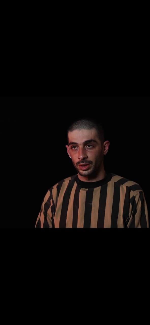 يبدو أن الزنديق أبو أحمد حدود، جن جنونه بعد أن رأى أن أهل الساحل مازالوا لم ينسوا المجازر التي ارتكبت بحق الأبرياء بأمر منه ومن الجولاني و ابو قصرة وباقي شلة المجرمين..