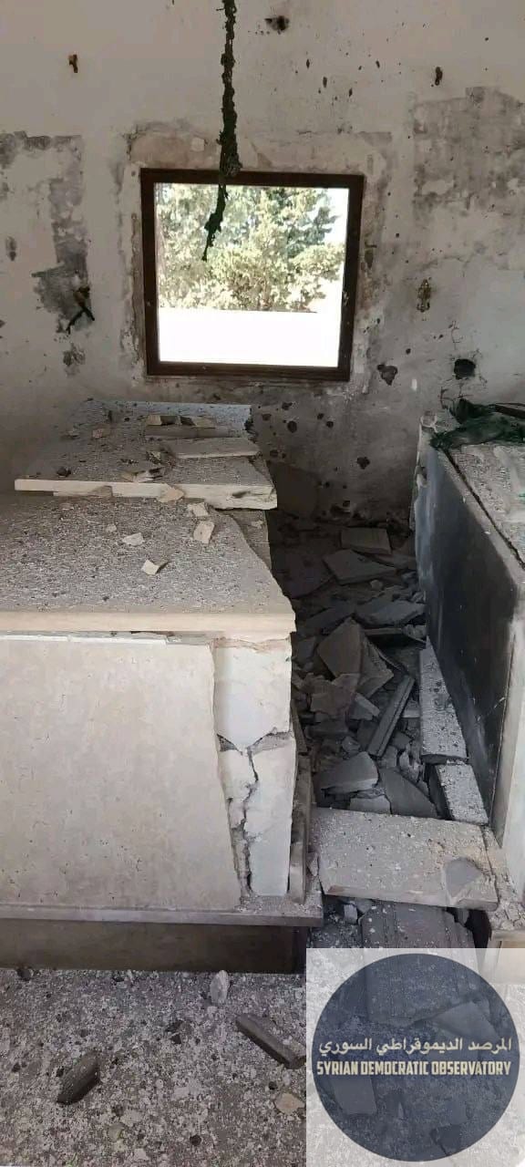مصياف | ريف حماة: خربت مجموعة متطرفة إرهابية مقام ديني للطائفة العلوية يسمى "الشيخ محمد المغربي" في قرية أصيلة بمصياف في سهل الغاب بريف محافظة حماة.