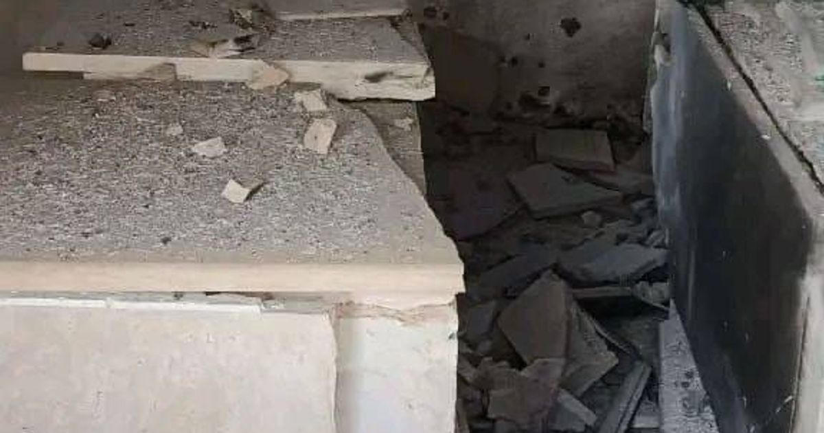 مصياف | ريف حماة: خربت مجموعة متطرفة إرهابية مقام ديني للطائفة العلوية يسمى "الشيخ محمد المغربي" في قرية أصيلة بمصياف في سهل الغاب بريف محافظة حماة.