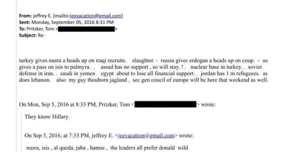 كتب إبستين Epstein في إيميل أرسله عام 2016، أن تركيا قامت بتنبيه جبهة النصرة حول المقاتلين العراقيين، وأن الولايات المتحدة غضت الطرف عن تنظيم داعش أثناء تقدمه نحو تدمر في سوريا.