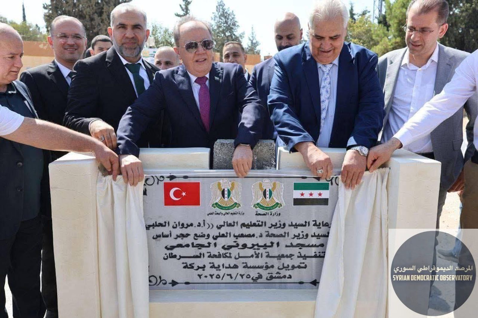 تركيا تعمل على أسلمة الدولة السورية
