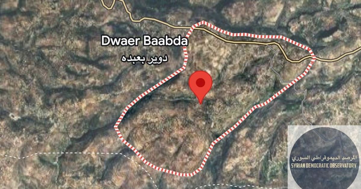 ريف جبلة: اقتحم رتل من ميليشيات الأمن العام الإرهابية قريتي بعبدة ودوير بعبدة في ريف جبلة منذ صباح اليوم، بحجة اعتقال أحد الأشخاص. وقاموا بإطلاق النار بشكل عشوائي، وإطلاق قذائف آر بي جي نحو الأحراش، إ