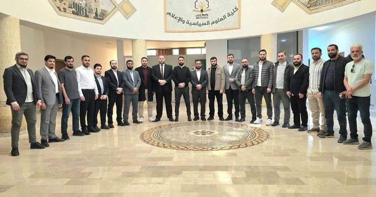 شهادات جامعية تمنح بالجملة لمسؤولين فاشلين دراسياً في مزرعة الجولاني