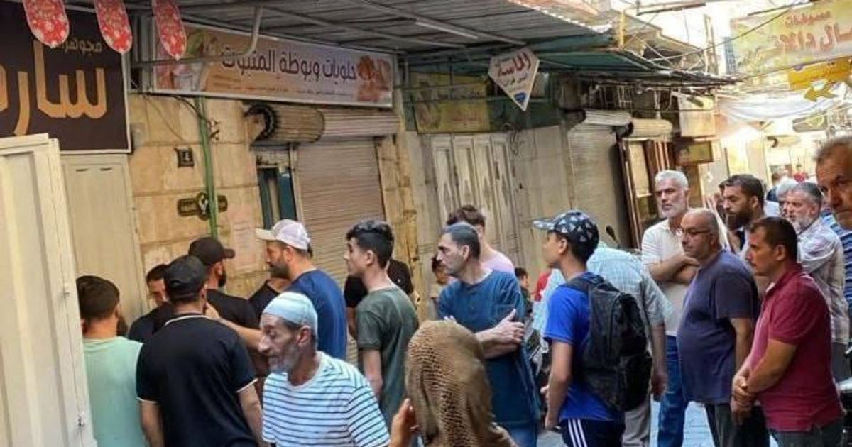 عملية سطو مسلح وضح النهار في جبلة