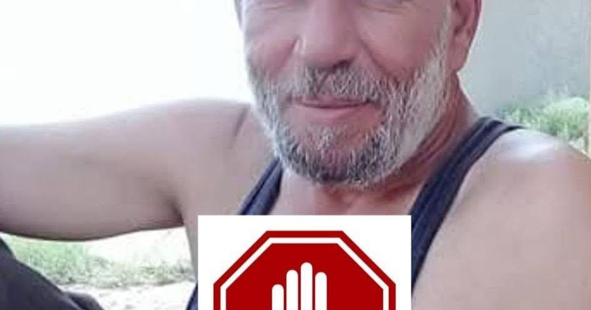 اختطاف المواطن "أحمد محمد زيتون"، 52 عاماً، من منزله تحت تهديد السلاح في قرية في ريف الشمالي من قبل عناصر ميليشيا الذين قدموا بسيارات تابعة للهيئة.