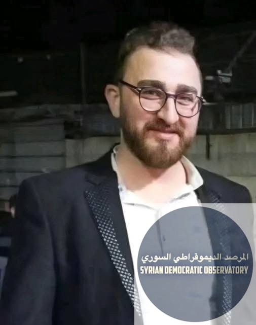 يتداول فلول داعش على صفحاتهم الشخصية صورة لشخص غير معروف ومسلح لتبرير قيام زملائهم الإرهابيين قتل الشاب محمد أبو حصاص الذي ظهر بتسجيل كميرات المراقبة.