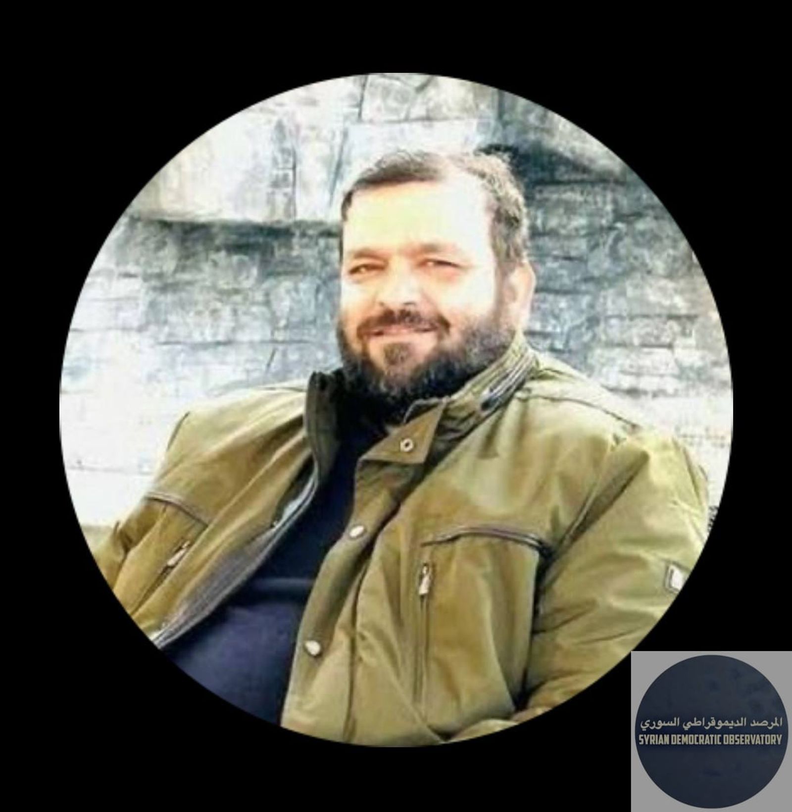 الإرهابي زكور، صديق المدعو عاكف الضابط الروسي من ادلب، مابتسحتوا على حالكم يابقر تخلو هيك اشكال تضحك عليكن؟؟