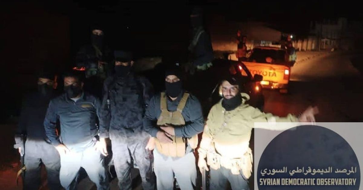🇸🇾عناصر من نظام الجولاني الجهادي يقتحمون قرية المختارية في ريف حمص الشمالي، ويقتلون السيد "علي محمود العبدالله" أمام أفراد عائلته، ومن ثم يختطفون عدد كبير من شبان القرية بتهمة الانتماء للنظام السابق