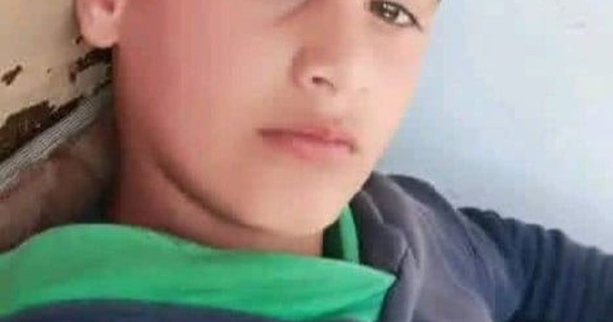 ريف حماة: لليوم السادس لا يوجد أي معلومات عن الطفل "حمزة ابراهيم الصارم"، 12 عاماً، والذي فقد يوم الخميس الماضي الموافق ل 4 حزيران/يونيو 2026، بعد توجهه لبيع الأعشاب البرية في القرى المجاورة لقريته نه