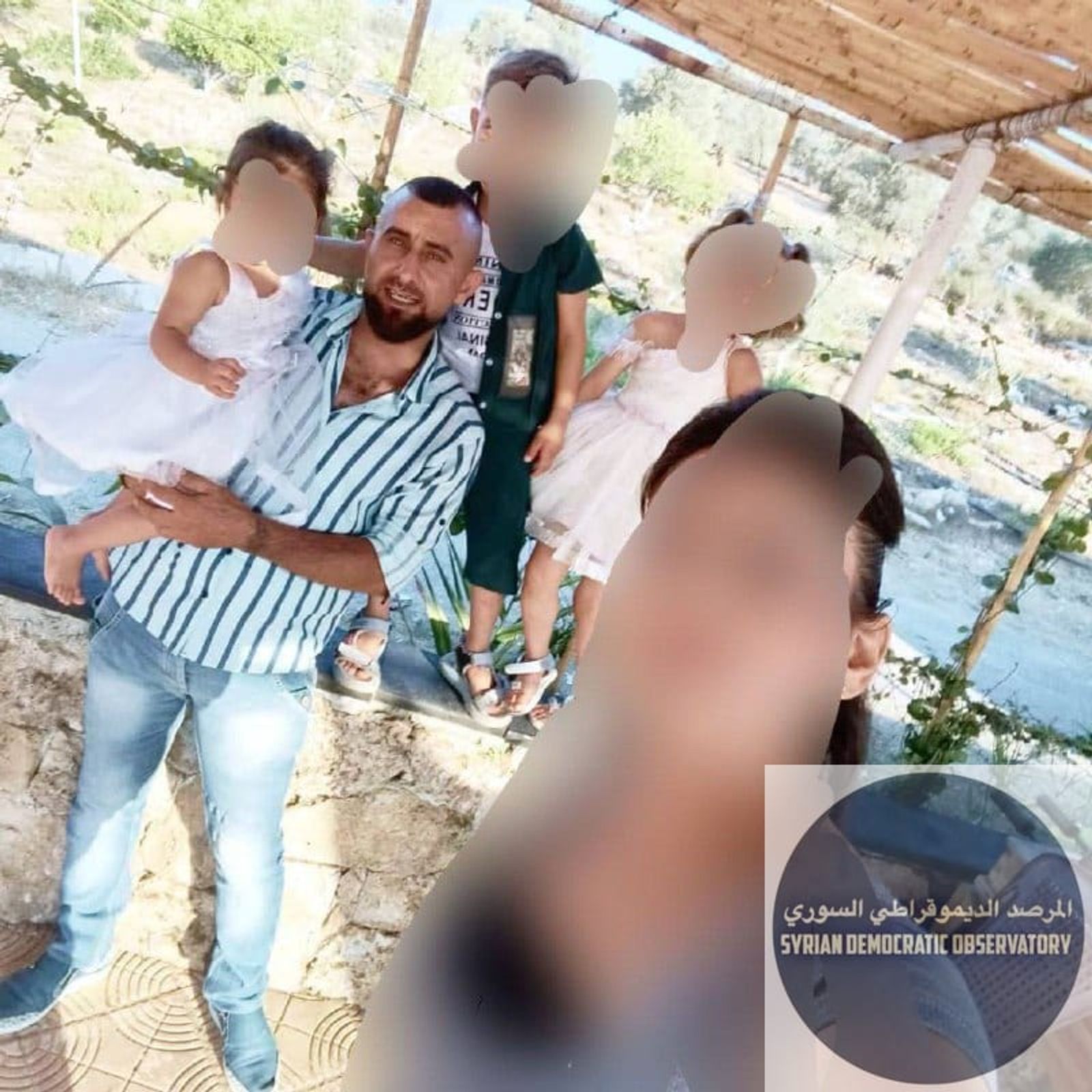 معلومات حول السيد منذر علي عيسى