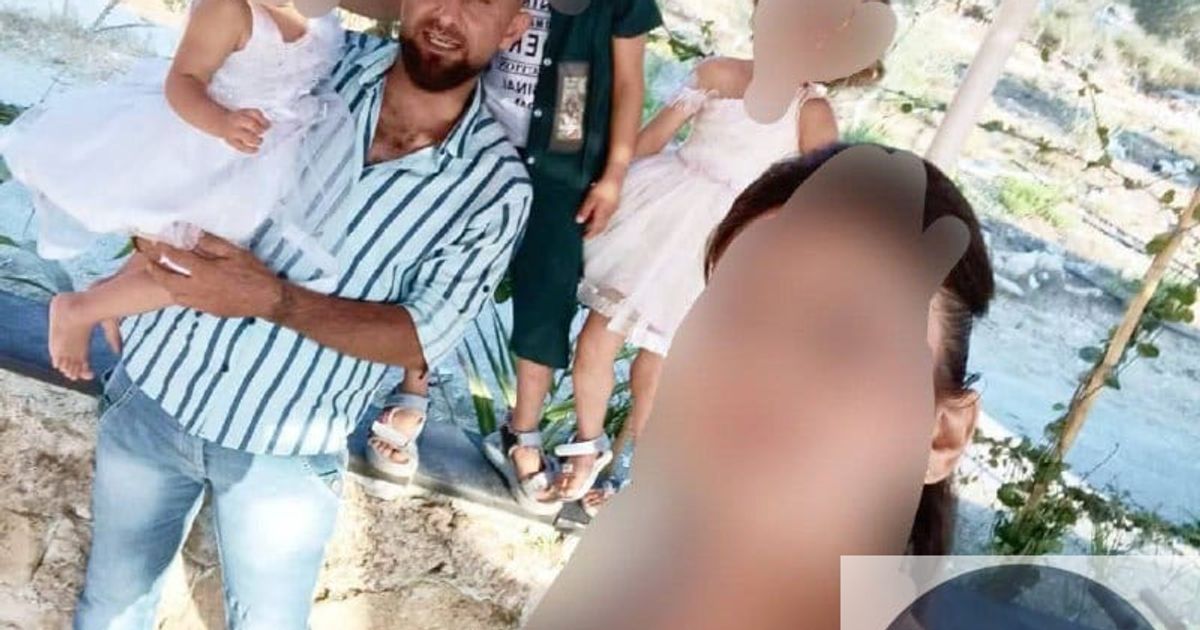 معلومات حول السيد منذر علي عيسى