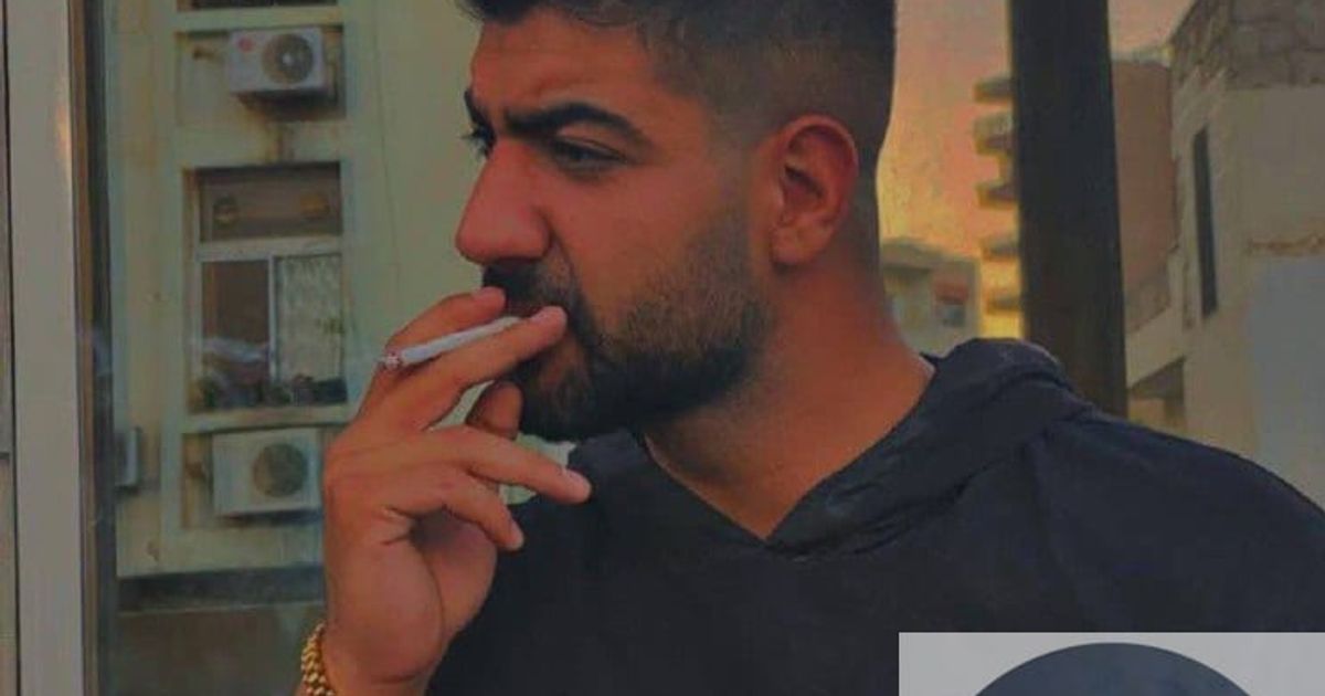 دمشق : استشهاد الشاب يزن لؤي العلي منذ أقل من ساعة في ضاحية حرستا قرب العاصمة دمشق، بعد محاولة اختطافه من قبل سيارة فيها أربع مسلحين ملثمين يشتبه بانتمائهم لميليشيا الأمن العام، وبعد مقاومته للاختطاف