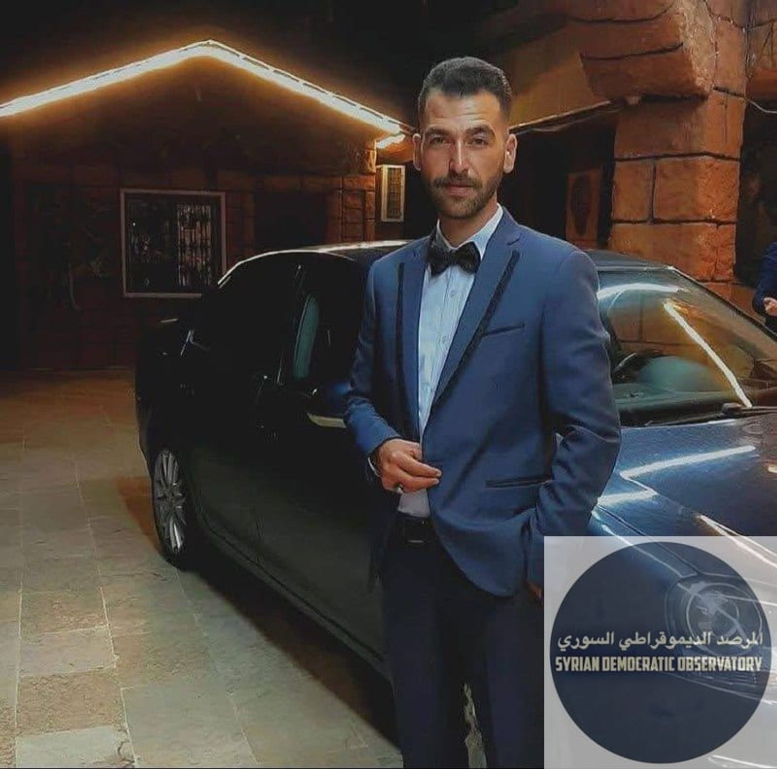 طرطوس: استشهاد الشاب شادي محمود فسخة برصاص مسلحين اقتحموا قريته "مجدلون البحر" الواقعة في ريف صافيتا، وأطلقوا النار عليه أثناء مرورهم بالسيارة، حيث كان يقف أمام محل الحلاقة الخاص به، اليوم بتاريخ 24 أ