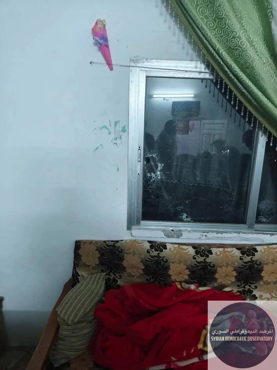 بانياس | حي القوز: استشهاد السيد "عبدالله حسن" وإصابة شخص آخر بعد استهداف منازل العلويين في حي القوز بمدينة بانياس من قبل مسلحين يتبعون لميلشيات الجولاني.