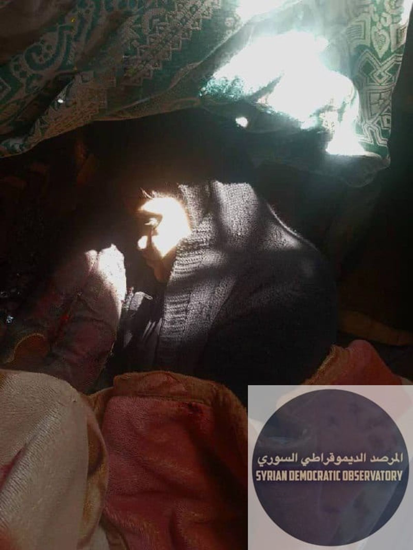 صور من مجزرة مروعة أخرى في قرية في ريف ، أطفال قتلوا ذبحاً بالسكاكين ، أحد الأطفال اقتلعت عيونه.