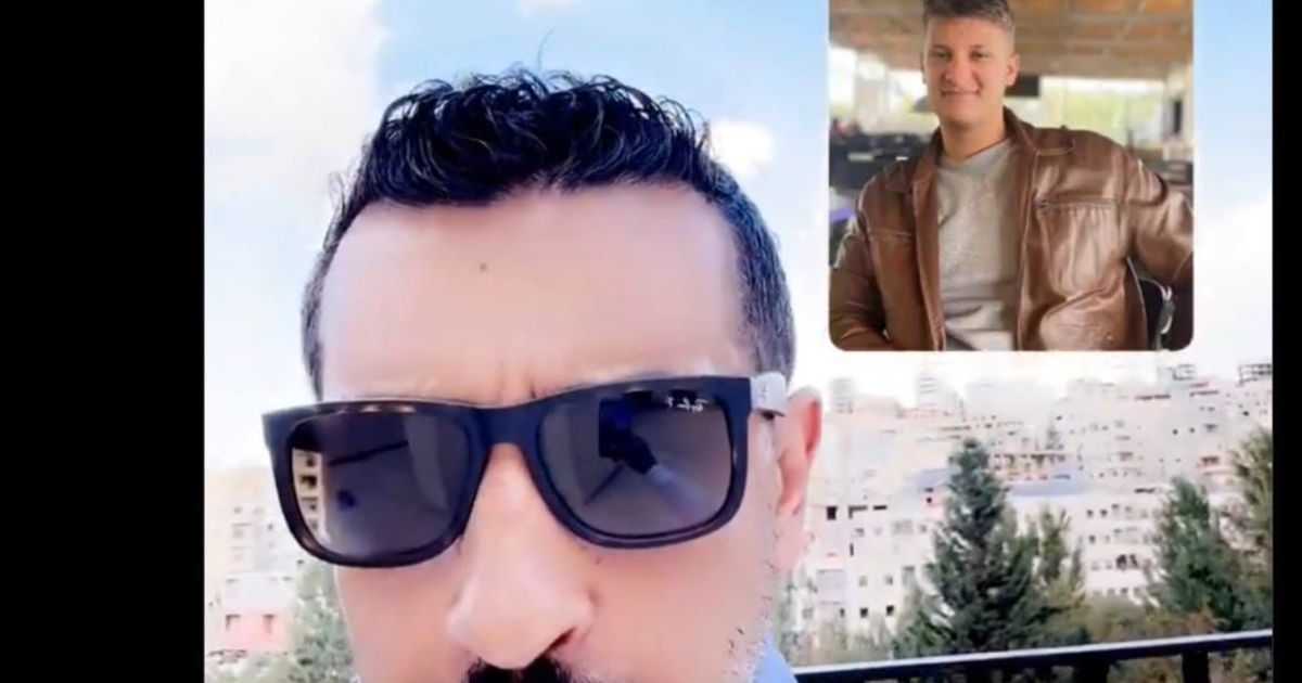 ربي أن لي عتبٌ صغير، لما لم تجعل لبعض الناس أشكال الحمير، فتريح الناس منهم، أم ترى أن المطايا سوف تحتج على هذا المصير...