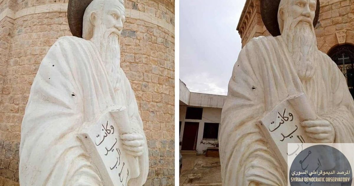 مقاتلين جهاديين يطلقون النار على كنيسة القديس مار الياس الحي، ويصيبون تمثال القديس بعدة رصاصات في مدينة ، محافظة .