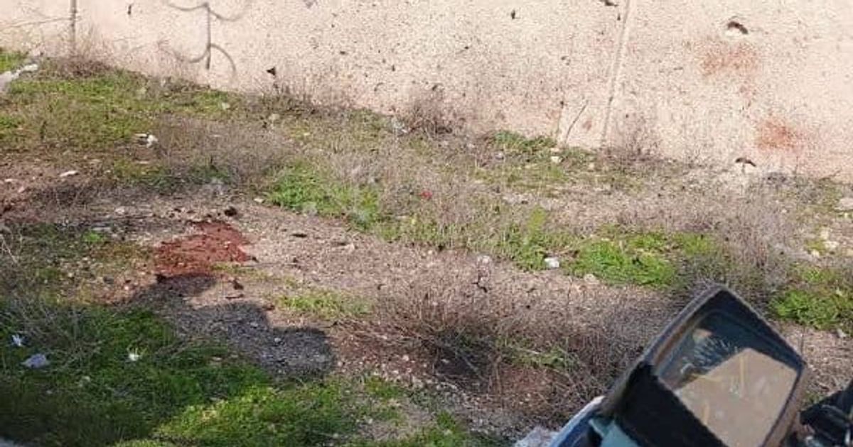 أنباء عن تفجير مجهول في مدينة في ريف محافظة قرب مدرسة ثانوية ومقتل شخص في ثلاثين من عمره ولا تفاصيل أخرى حتى الآن