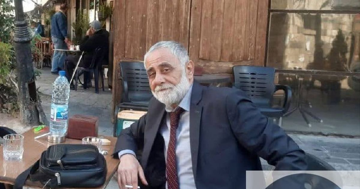 من ينفق على بشار برهوم النقود في دمشق ؟ هل هو خالد الأحمد أم خالد الأحمد؟